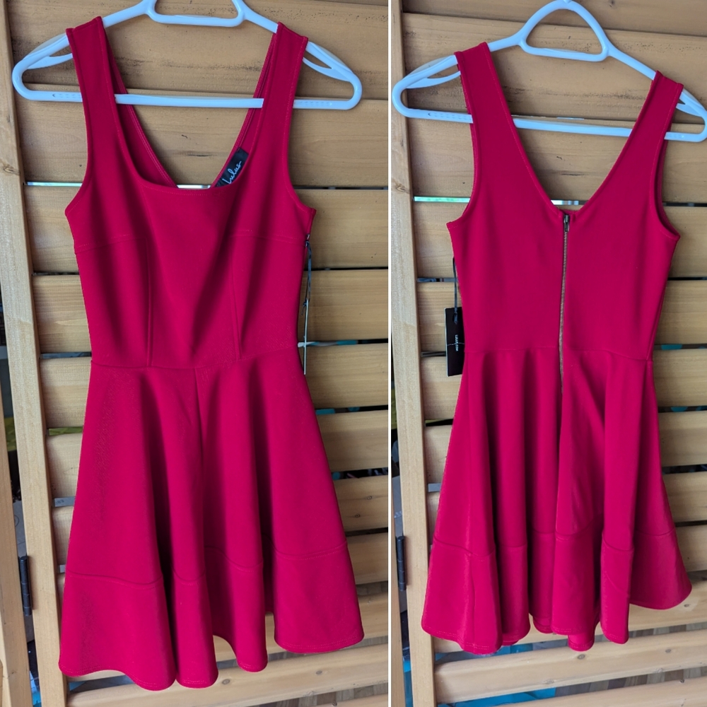 Elegant Red Sleeveless Dress